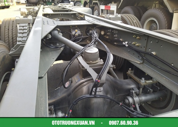 Xe Tải Howo Truck A7G Động cơ 375HP 38,21 Tấn - Hình ảnh 9