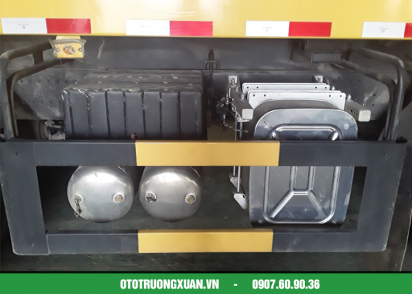 Xe ben 4 Chân DCI385( 8x4/385HP) thùng vuông - Hình ảnh 12