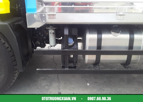 Xe tải thùng 2 chân B180 9 tấn thùng dài 7,8m(4X2) Euro 5 Thùng Kín - Hình ảnh 14