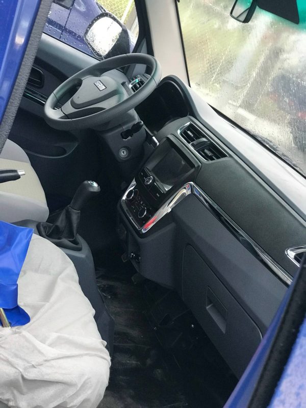 XE TẢI SRM T30 THÙNG KÍN DÀI 2M9 - Hình ảnh 9