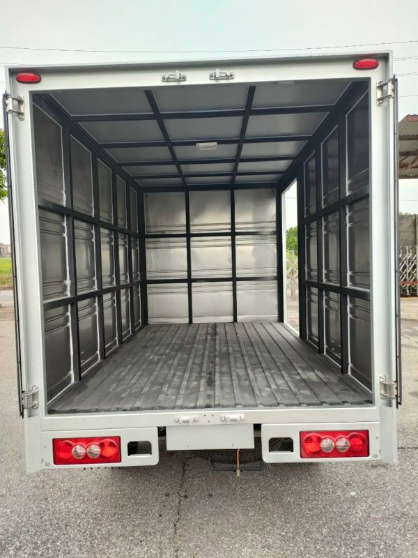 XE TẢI SRM T30 THÙNG KÍN DÀI 2M9 - Hình ảnh 6