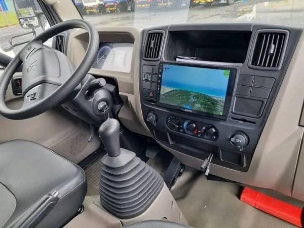 ĐÔ THÀNH IZ350SL THÙNG KÍN - Hình ảnh 5