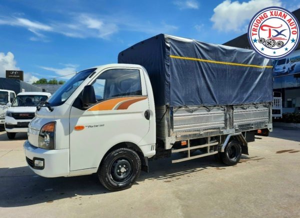 XE TẢI HYUNDAI PORTER H150 THÙNG MUI BẠT 1, 5 TẤN - Hình ảnh 2