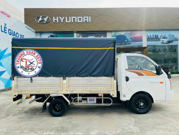 XE TẢI HYUNDAI PORTER H150 THÙNG MUI BẠT 1, 5 TẤN - Hình ảnh 8