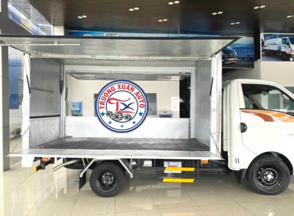 XE TẢI HYUNDAI PORTER H150 THÙNG KÍN CÁNH DƠI 1, 5 TẤN - Hình ảnh 4