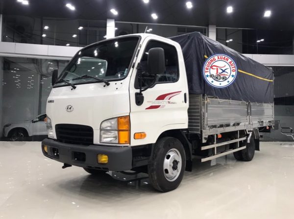 Xe Hyundai N250SL thùng bạt 2.4 tấn