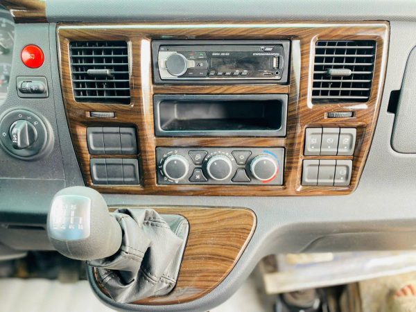 Xe Tải TATA Ultra T7 Euro 5 Mới 2024 Tải Trọng 7.75 Tấn - Hình ảnh 3